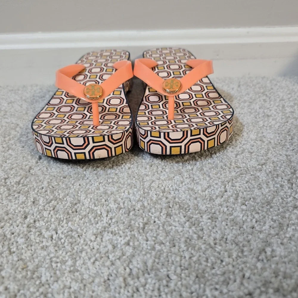 Tory Burch Cutout Curved Wedge Flip‎ Flops Fresh Melon Ballet Pink Octagon Used